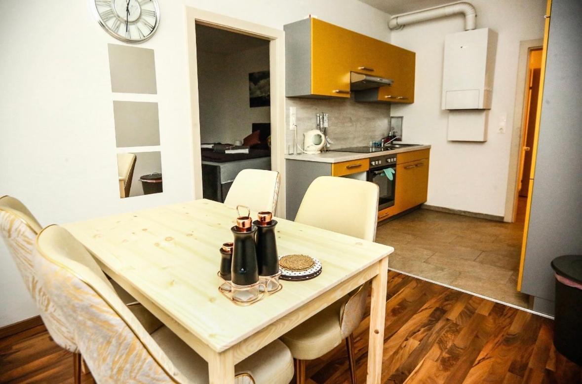 Appartment Nahe Belvedere Garden Wenen Buitenkant foto